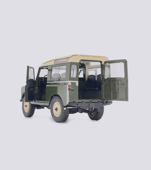 Landrover Serie 3 88 Safaritop - Farbauswahl (1:32)