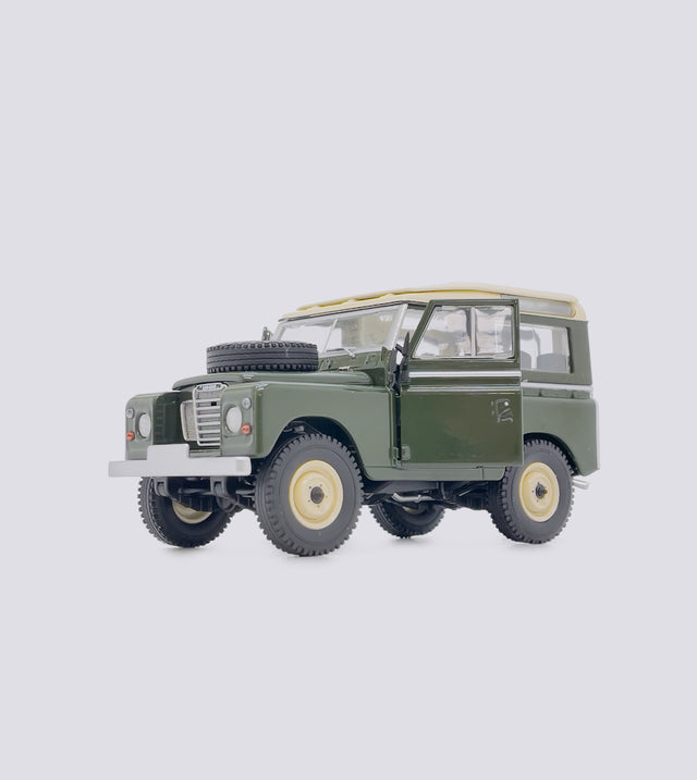 Landrover Serie 3 88 Safaritop - Farbauswahl (1:32)