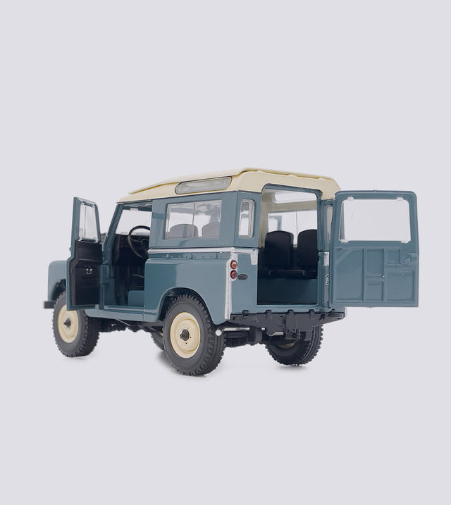 Landrover Serie 3 88 Safaritop - Farbauswahl (1:32)