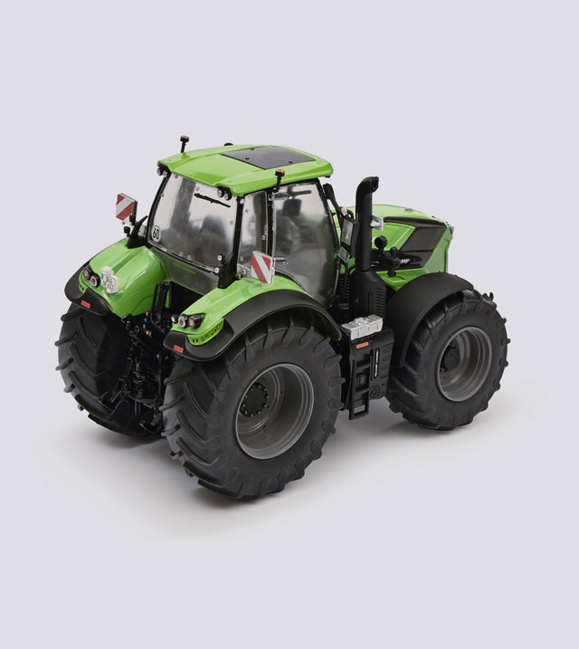 Deutz-Fahr 8280 TTV (1:32)