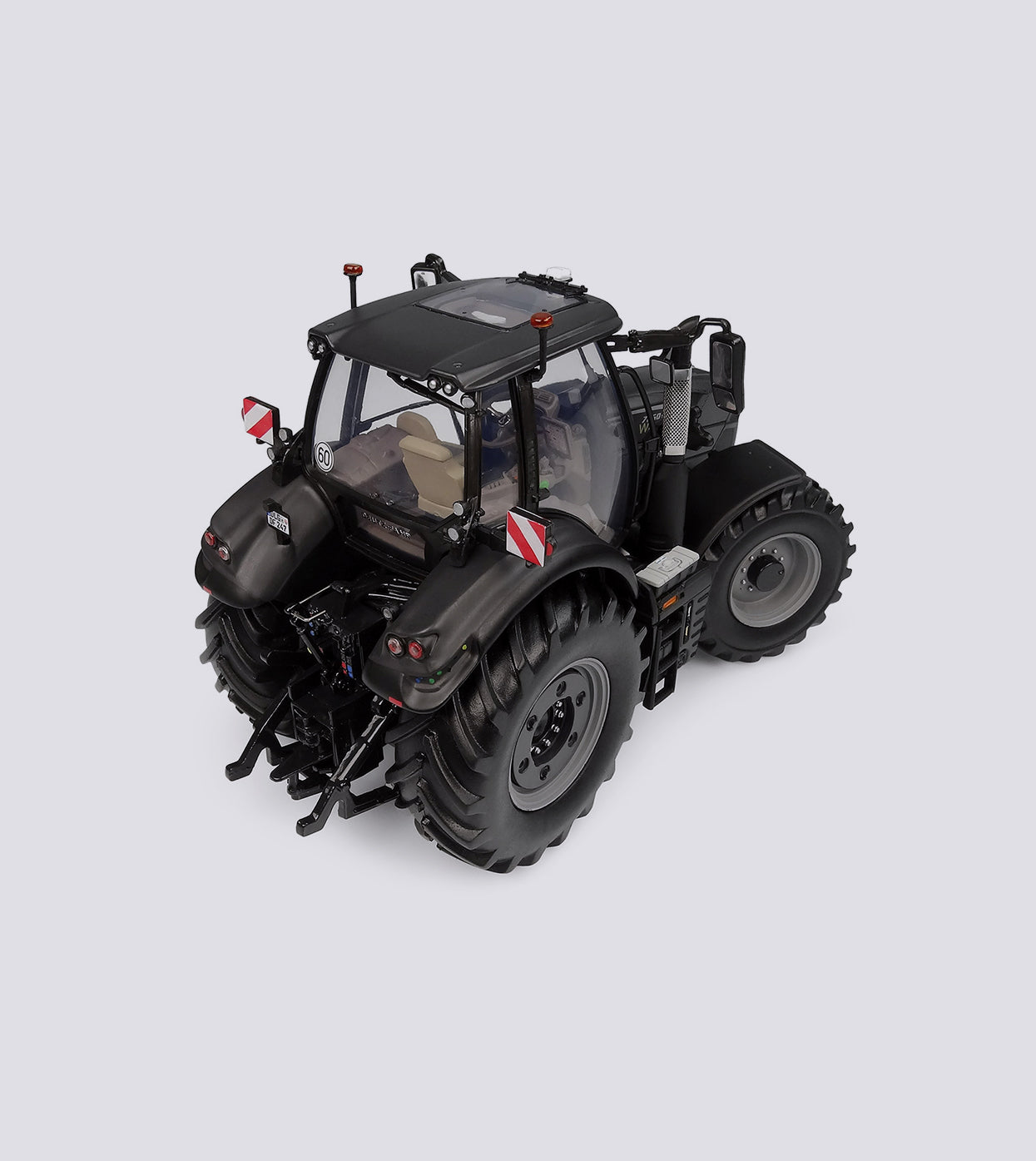 Deutz-Fahr 7250 TTV Warrior Matt Schwarz (1:32)
