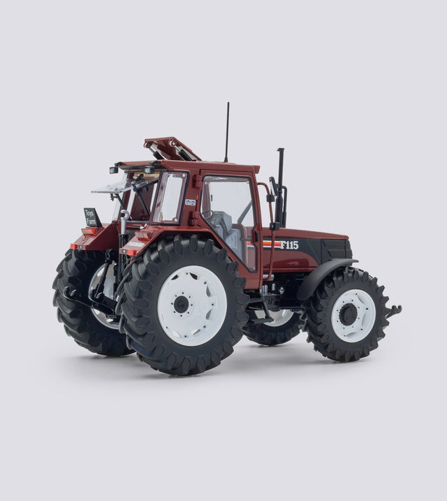 Fiat Winner F115 mit Fronthydraulik (1:32)