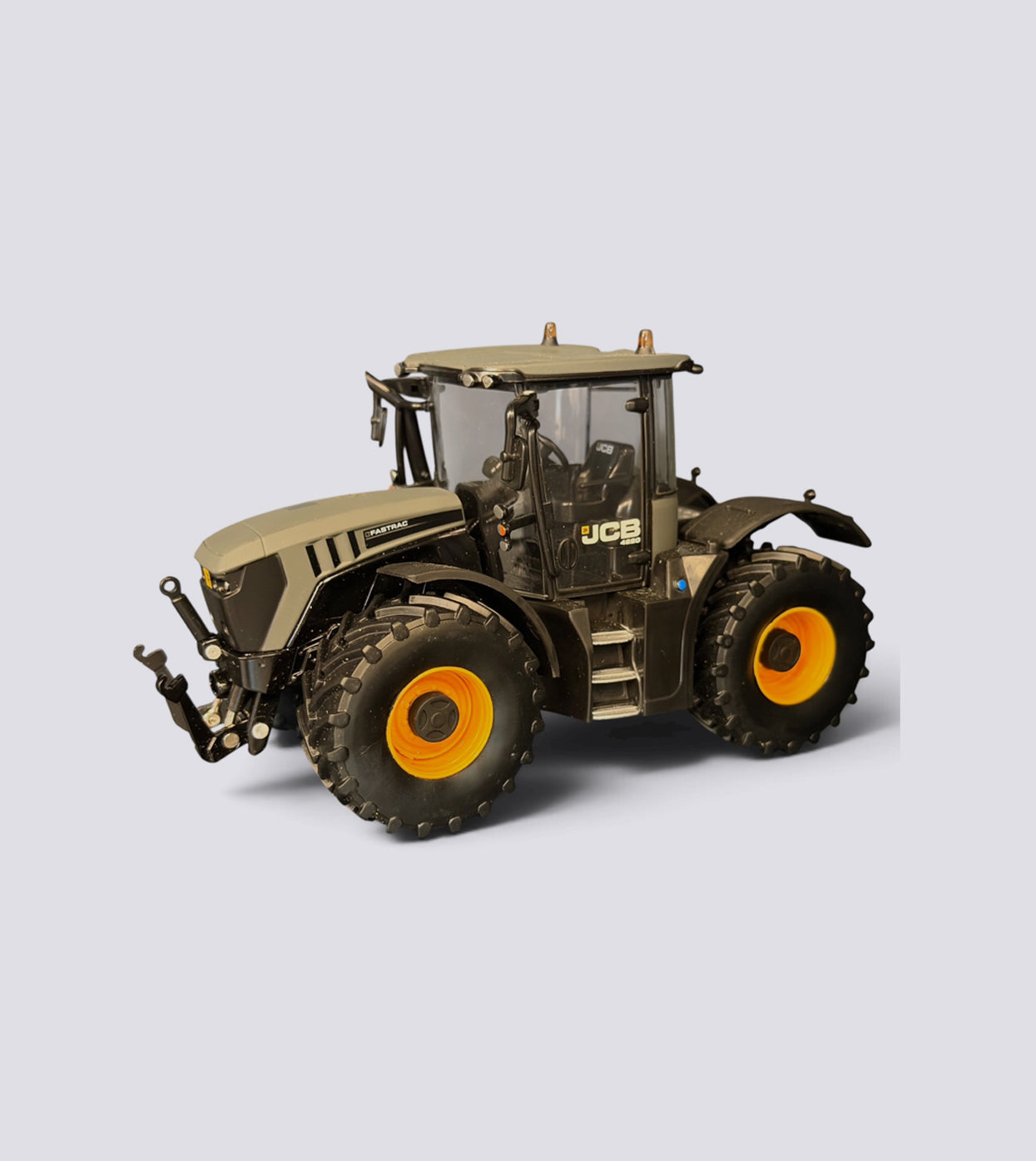 JCB Fastrac 4220 Matt Grau Gelbe Felgen (1:32)