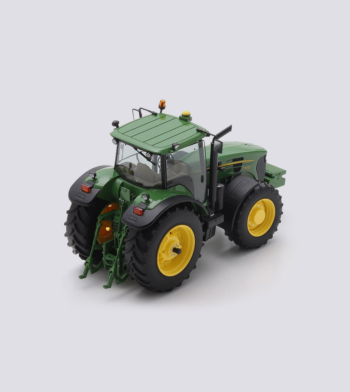 John Deere 7930 (1:32)