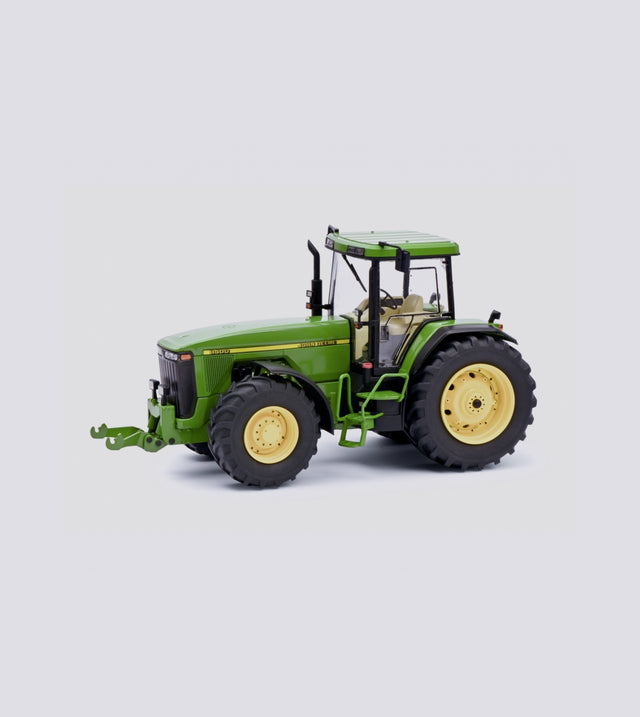 John Deere 8400 (1:32)