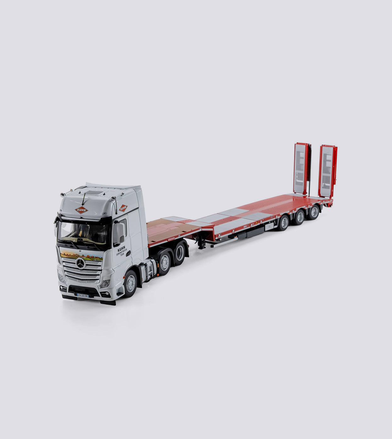 Kuhn Demo Truck Set (1:32)