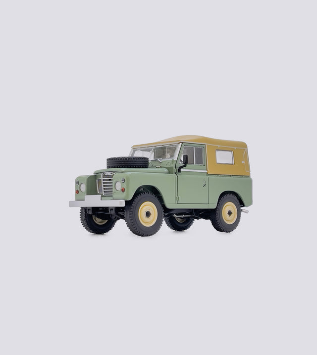 Landrover Serie 3 88 Softtop - Farbauswahl (1:32)