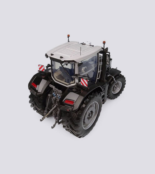 Massey Ferguson 9S.425 Black Edition (1:32)