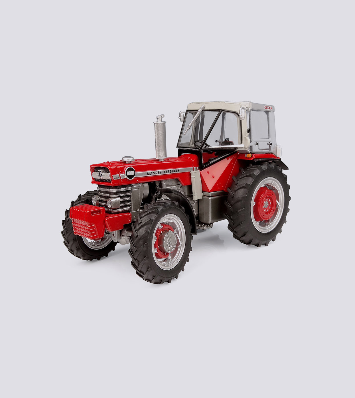 Massey Ferguson 1080 mit Peko Kabine (1:32)