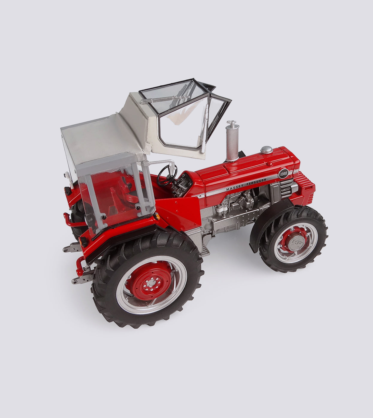 Massey Ferguson 1080 mit Peko Kabine (1:32)