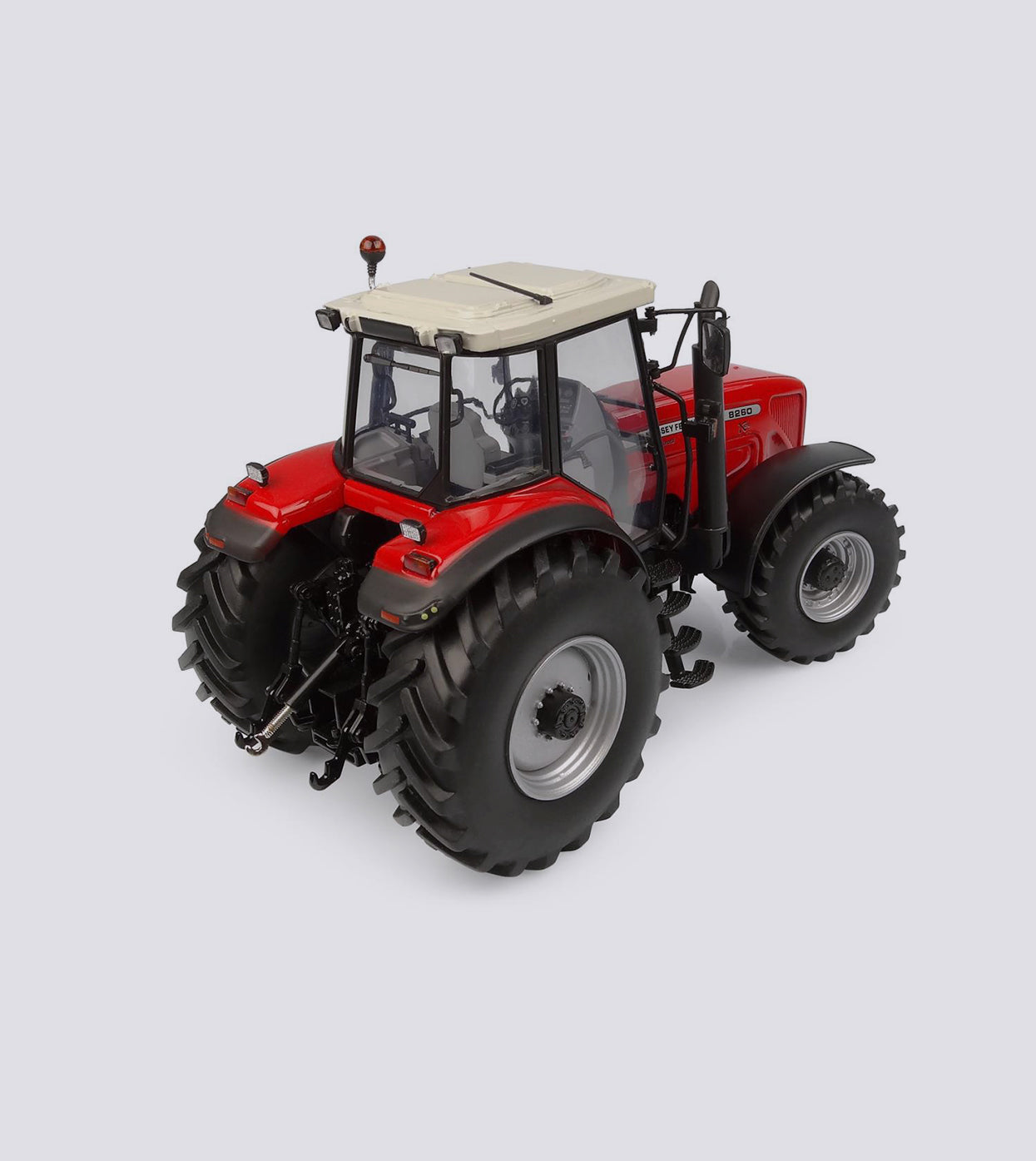 Massey Ferguson 8260 X-tra (1:32)
