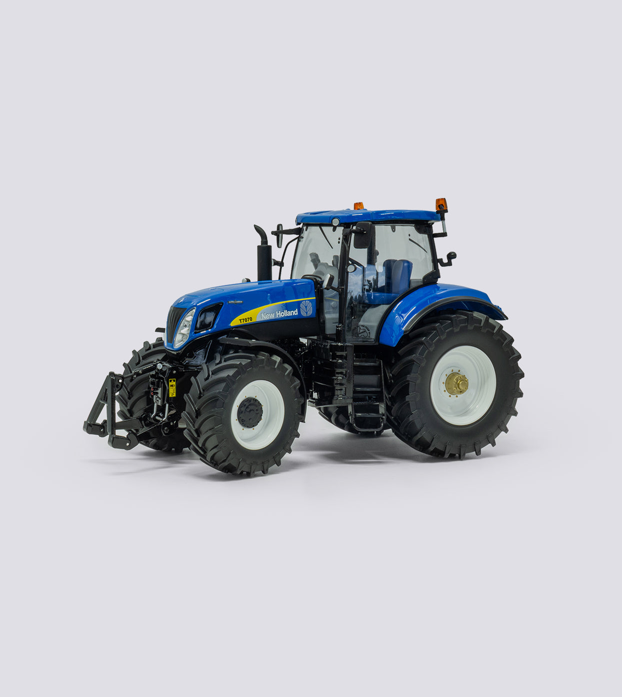 New Holland T7070 (1:32)