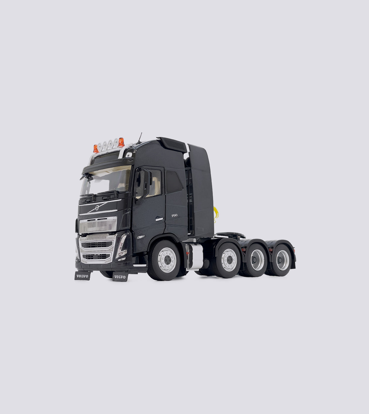 Tracteur Volvo FH5 8x4 blanc - Marge Models 2322-01 - Minitoys Tracteur Volvo FH5 8x4 blanc - Marge Models 2322-01 - Minitoys
