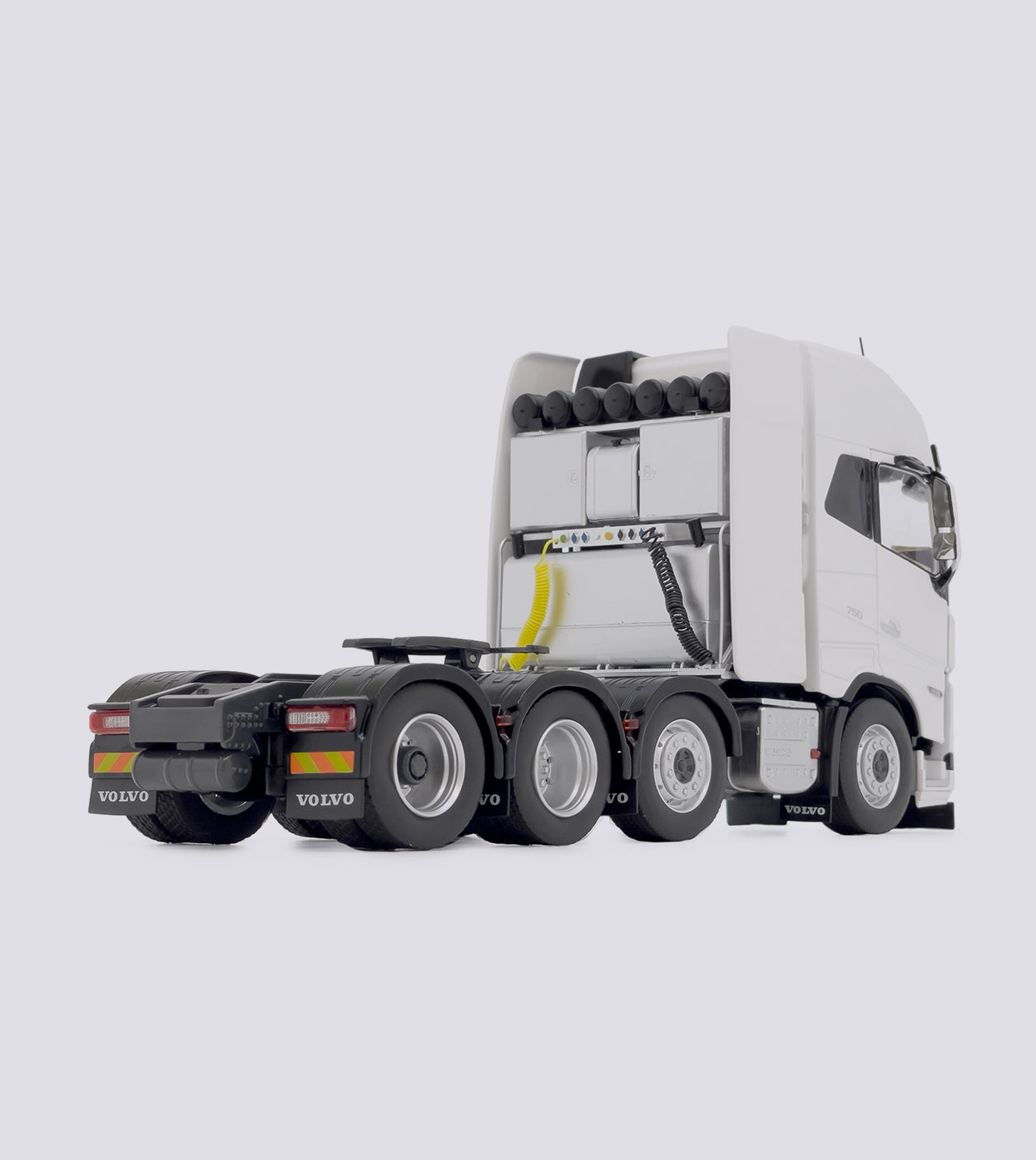 Volvo FH5 8x4 - color selection (1:32)