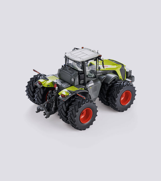 Claas Xerion 12.650 Trac Nordamerika (1:32)