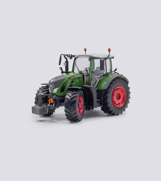 Fendt 718 Vario (1:32)