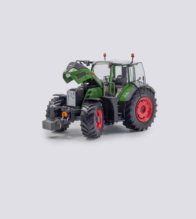 Fendt 718 Vario (1:32)