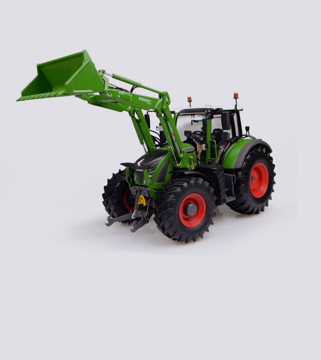 Fendt 722 Vario mit Frontlader (1:32)