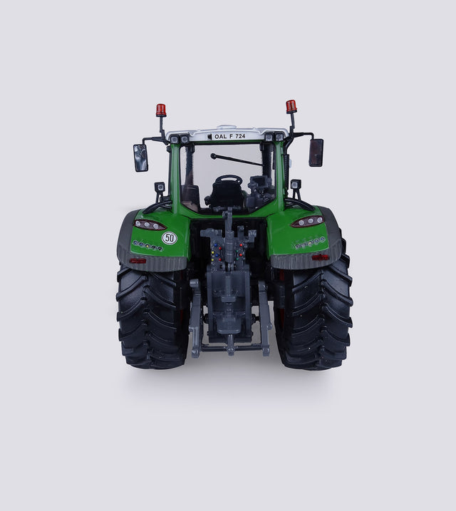 Fendt 724 Vario - Universal Hobbies (1:32) - Agrar Hautnah