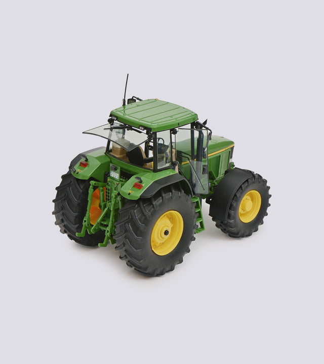 John Deere 7800 (1:32)
