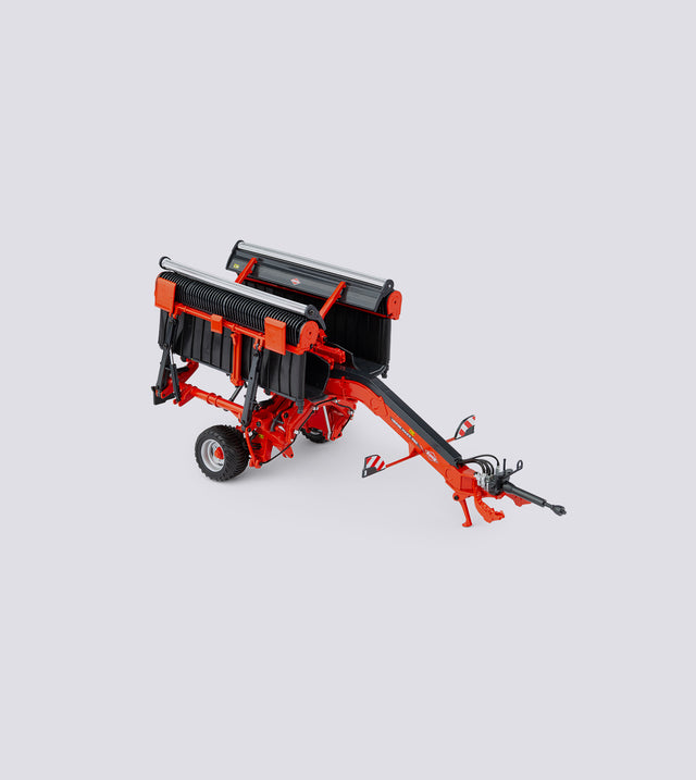 Kuhn Merge Maxx 950 belt rake (1:32)