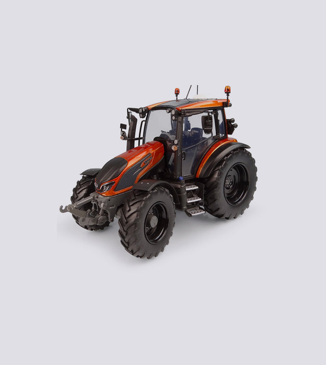 Valtra G 135 Burnt Orange Limited Edition (1:32)
