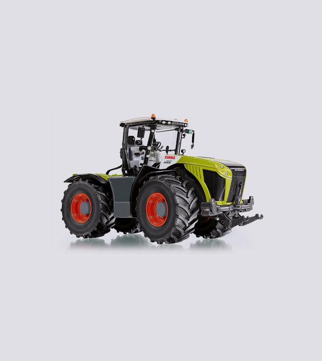 Claas Xerion 4500 Radantrieb (1:32)