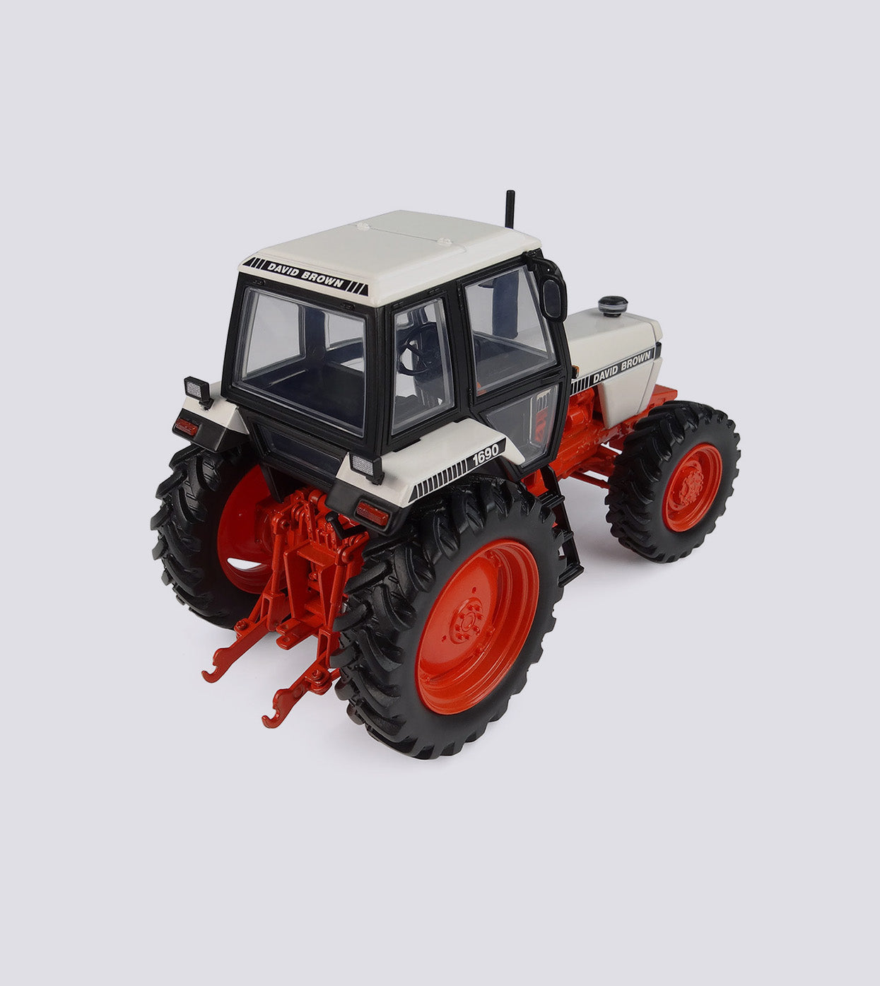 DAVID BROWN 1690 4WD (1:32)