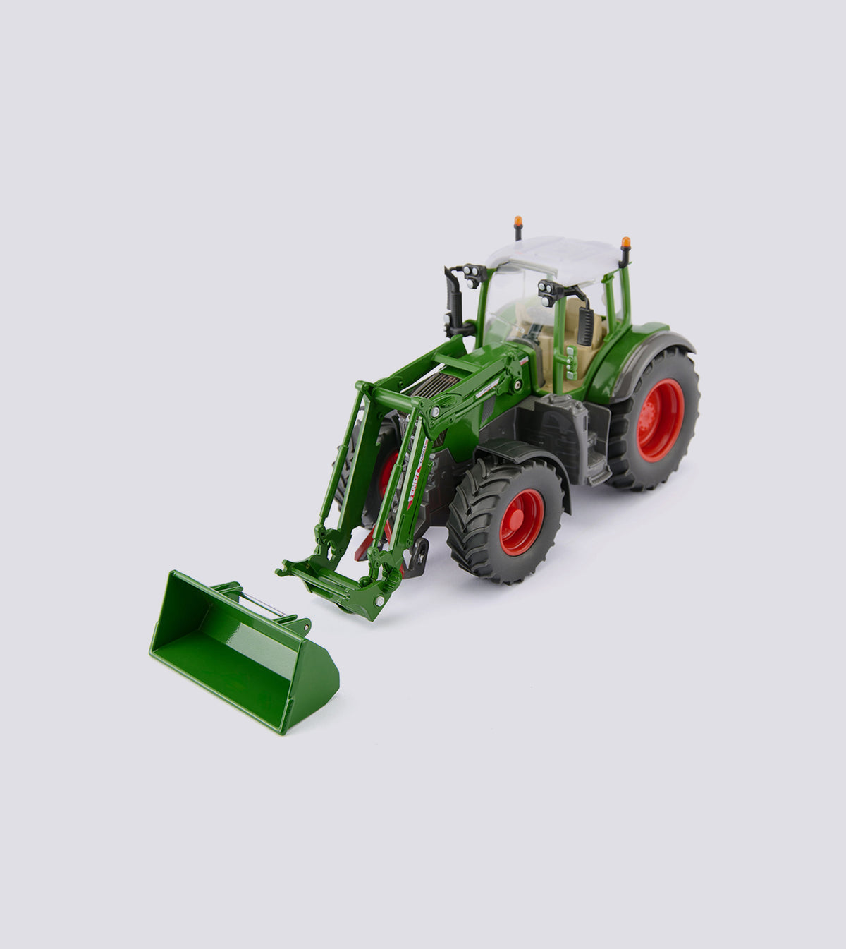 Fendt 728 mit abnehmbaren Frontlader (1:32)