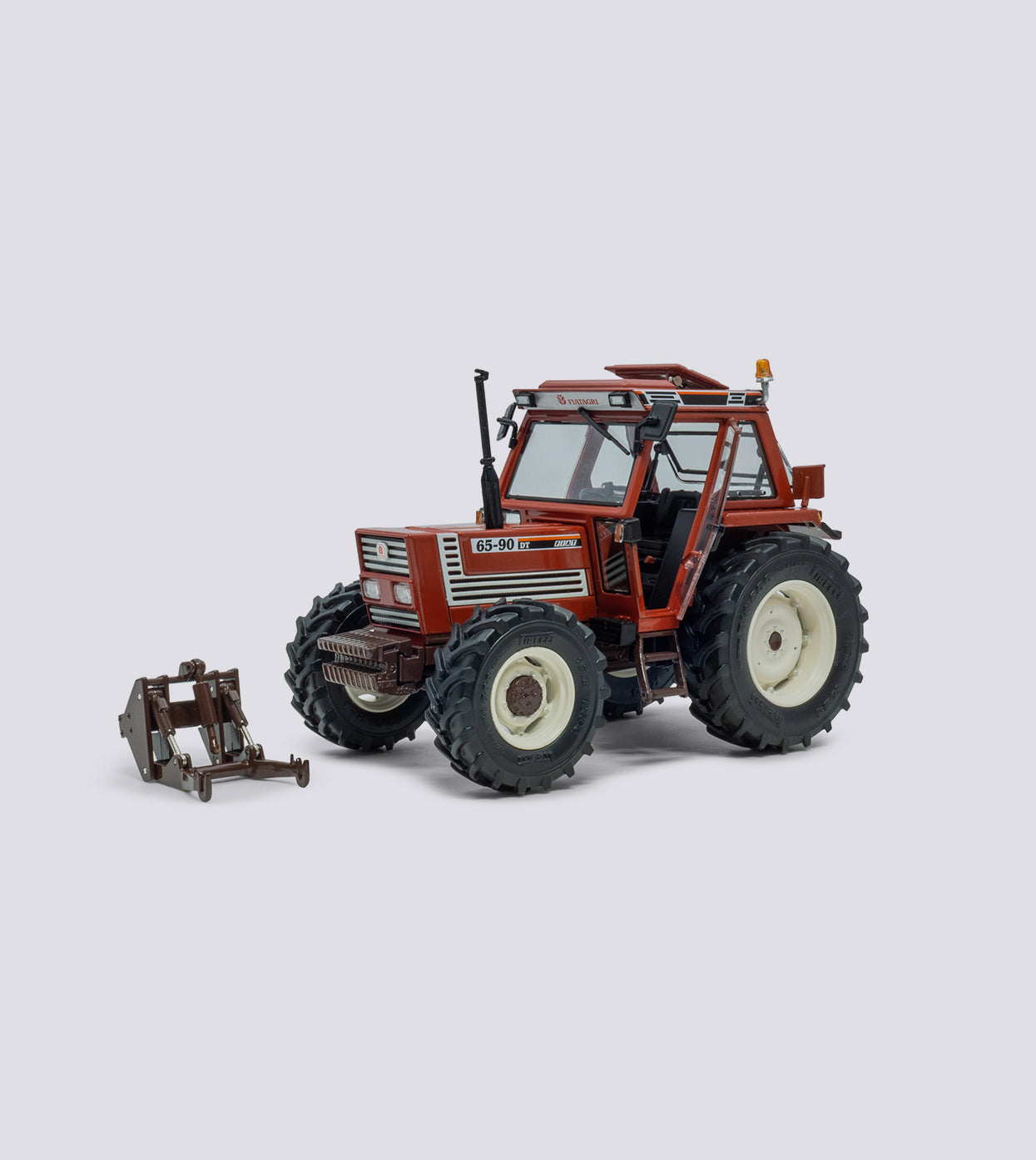 FIAT 65-90 Supercomfort Cab 4WD (1:32)