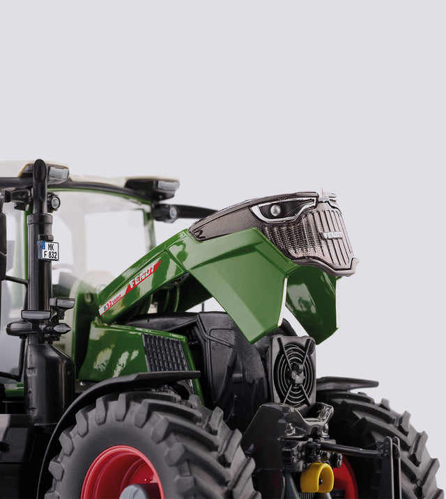 Fendt 832 Vario Gen 5 (1:32)