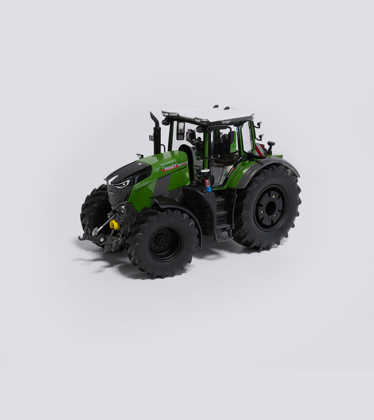 Fendt 832 Vario - Schwarze Felgengewichte (1:32)