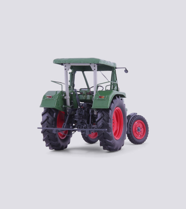 Fendt Farmer 3 S mit Peko Kabine (1:32)