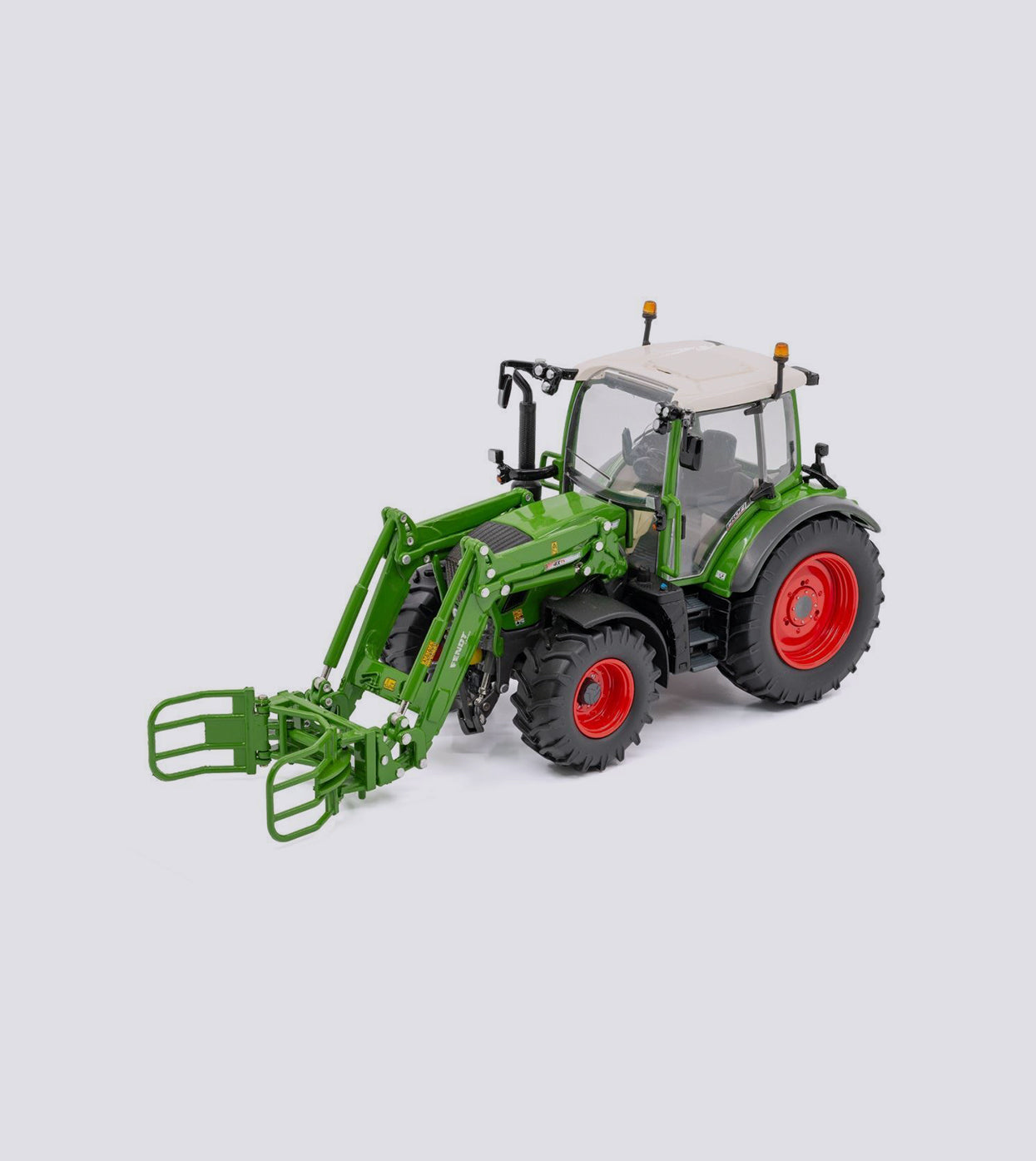 Fendt 313 Vario mit Frontlader (1:32)