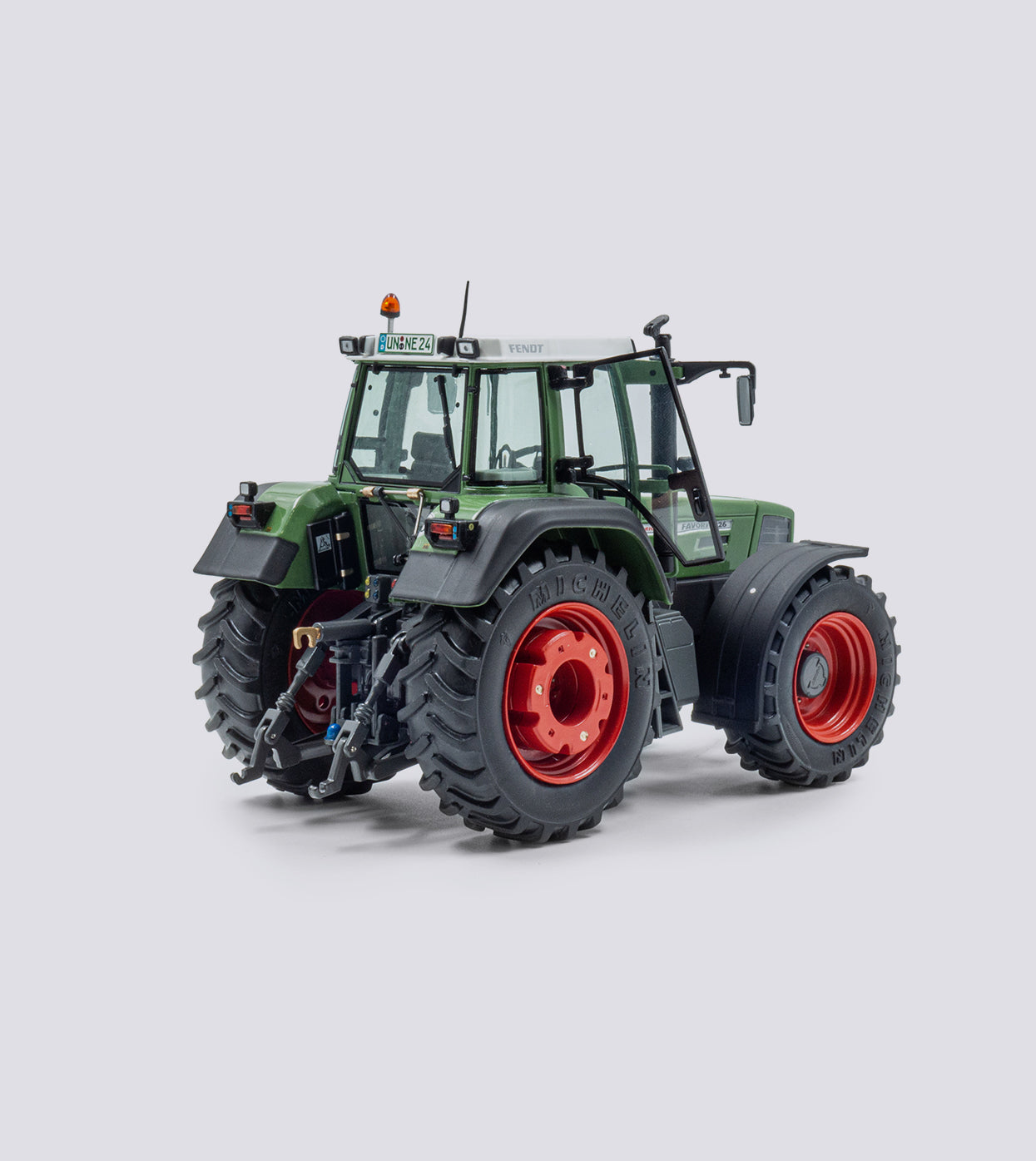 Fendt Favorit 926 Vario (1:32)