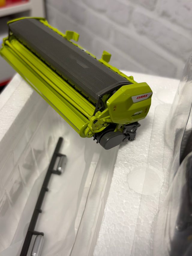 Claas Jaguar 1100 mit PickUp - B-Ware