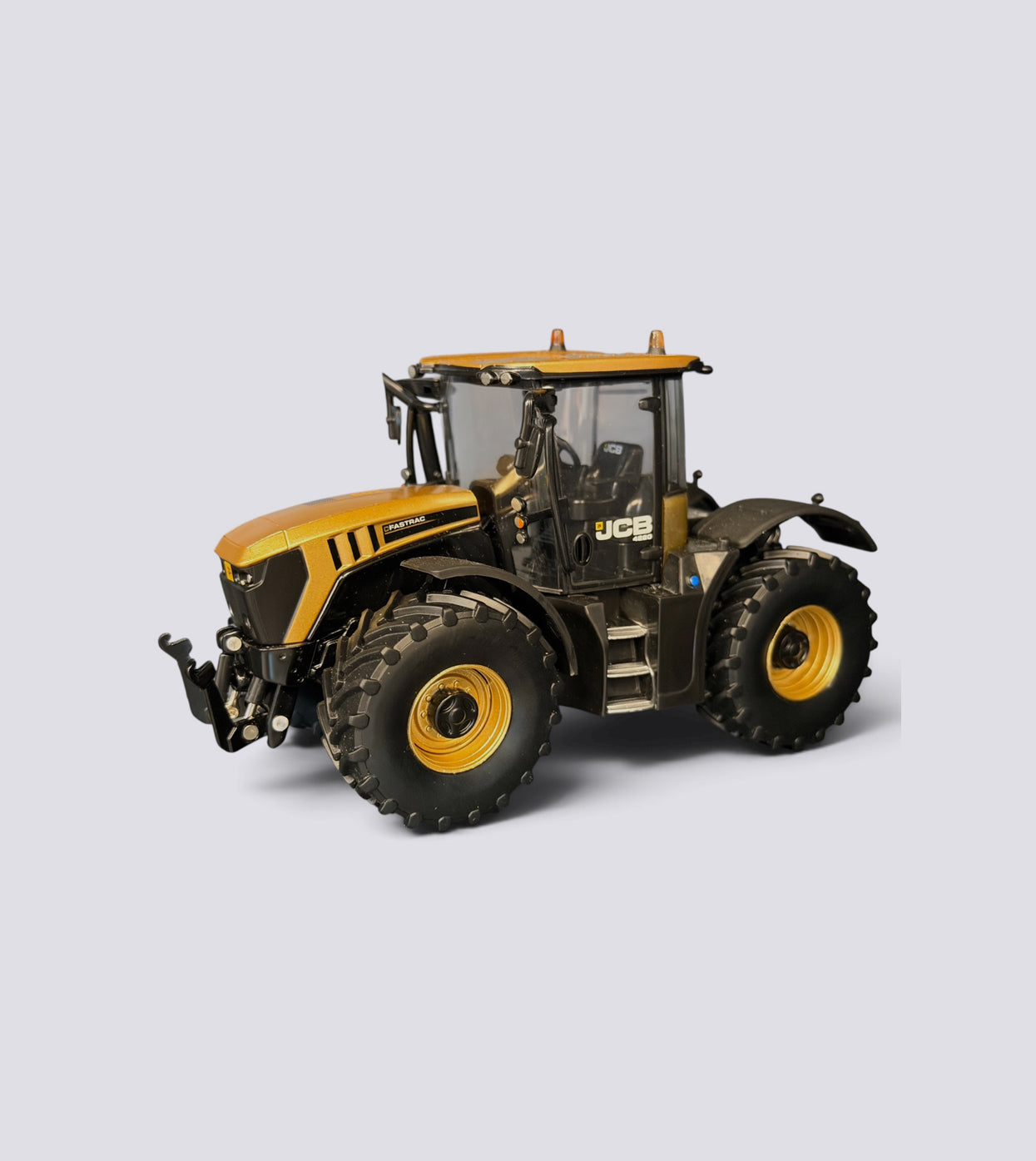 JCB Fastrac 4220 Gold (1:32)