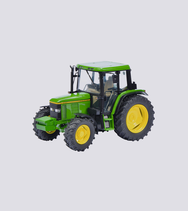 John Deere 6100 (1:32)