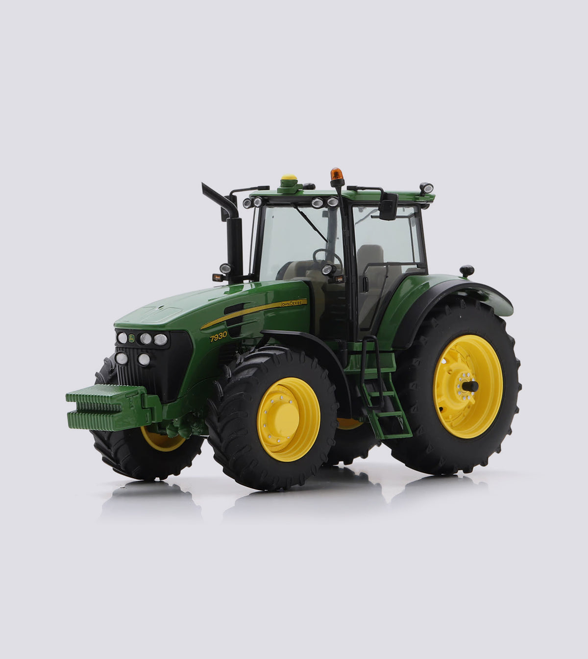 John Deere 7930 (1:32)