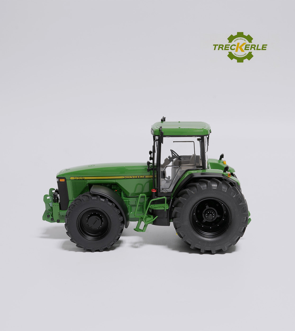 John Deere 8400 - Sonderedition (1:32)