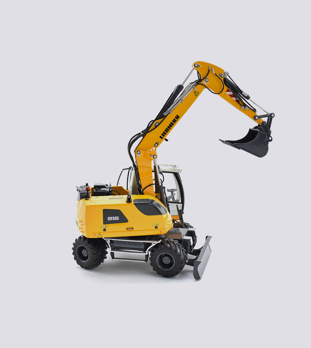 Liebherr A 916 (1:32)