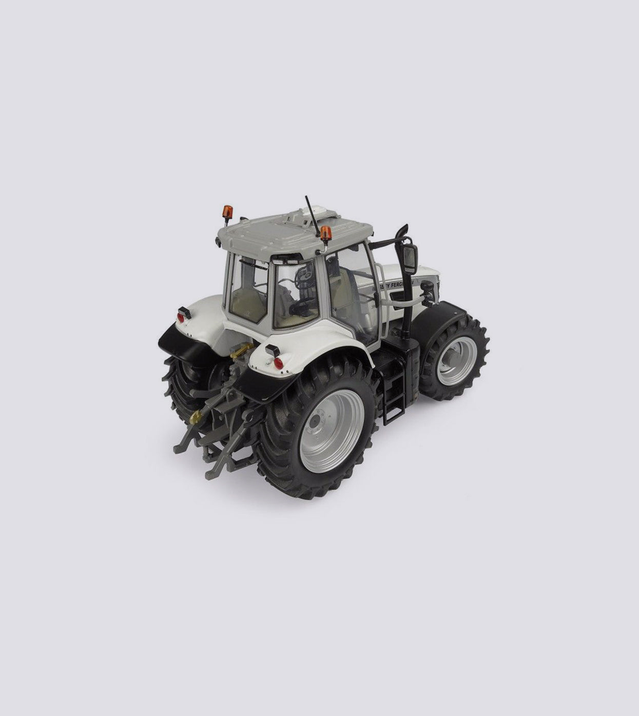 Massey Ferguson 7S.190 White (1:32)