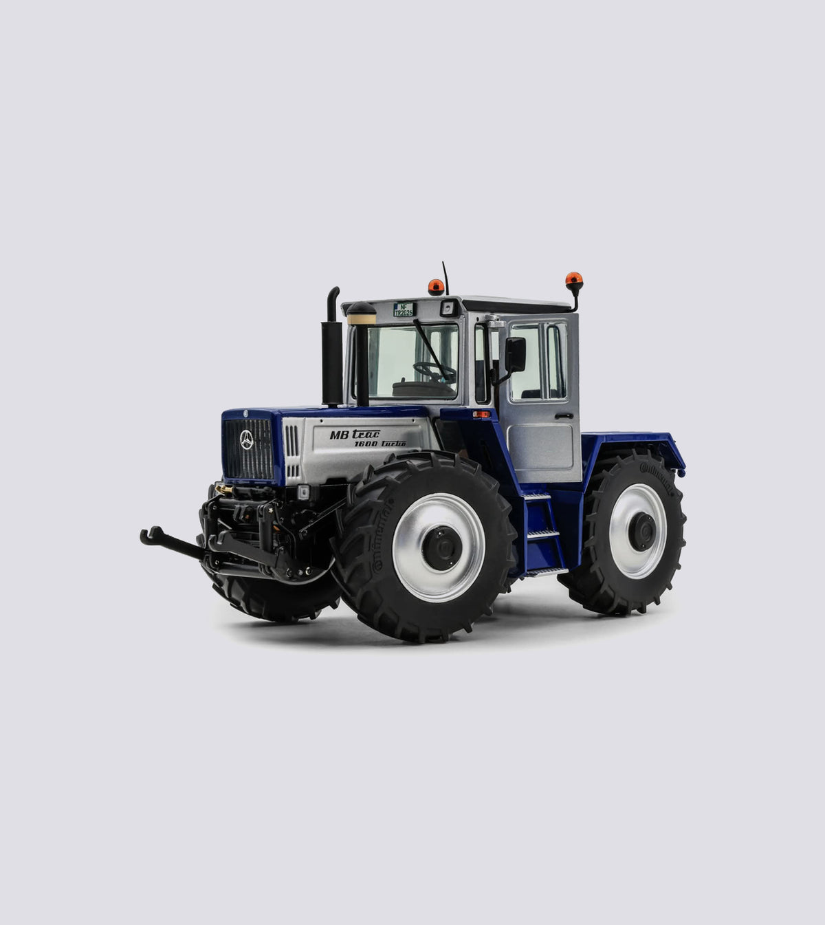 MB trac 1600 Silber / Blau (1:32)