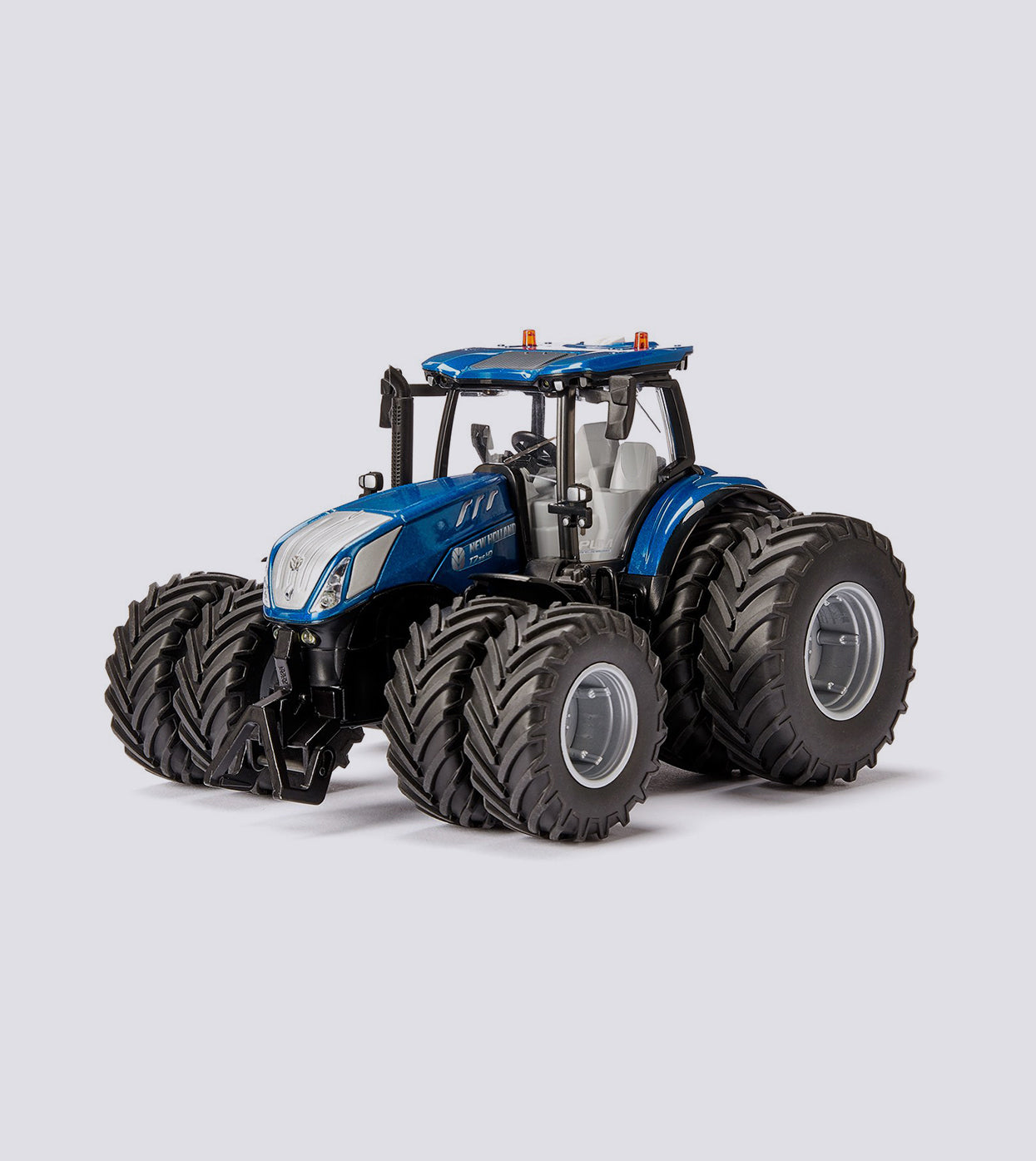 New Holland T7.315 mit Doppelreifen (1:32)