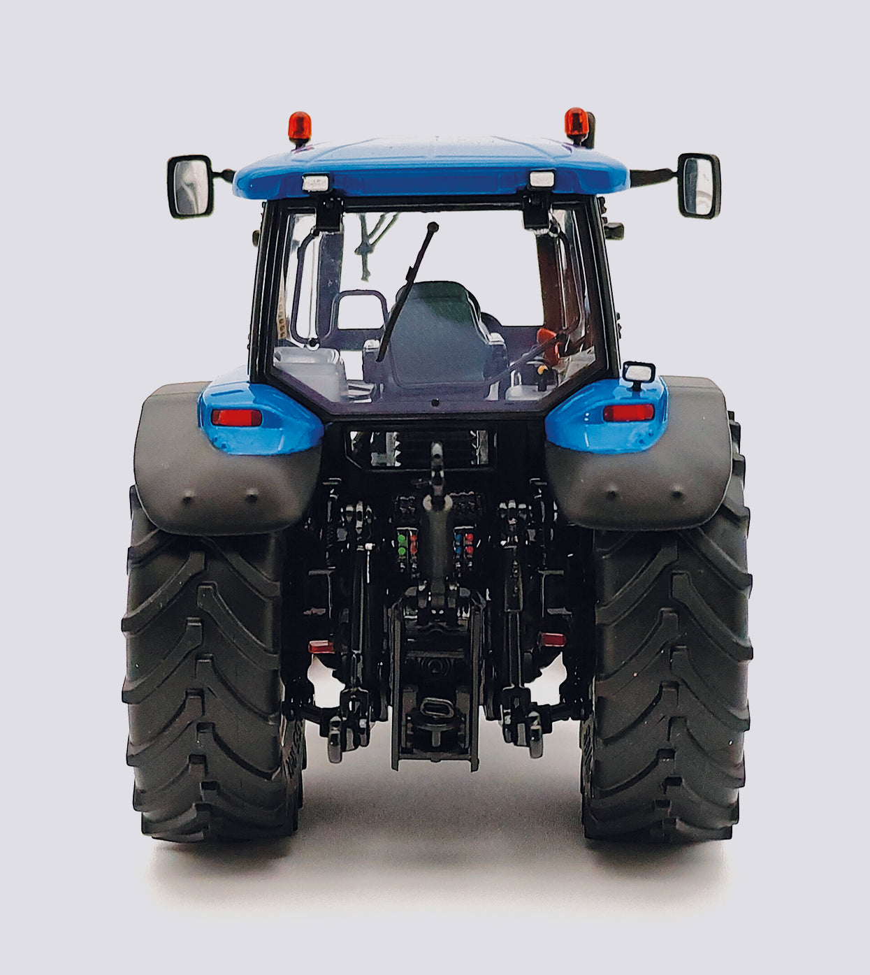 New Holland TM 190 (1:32)
