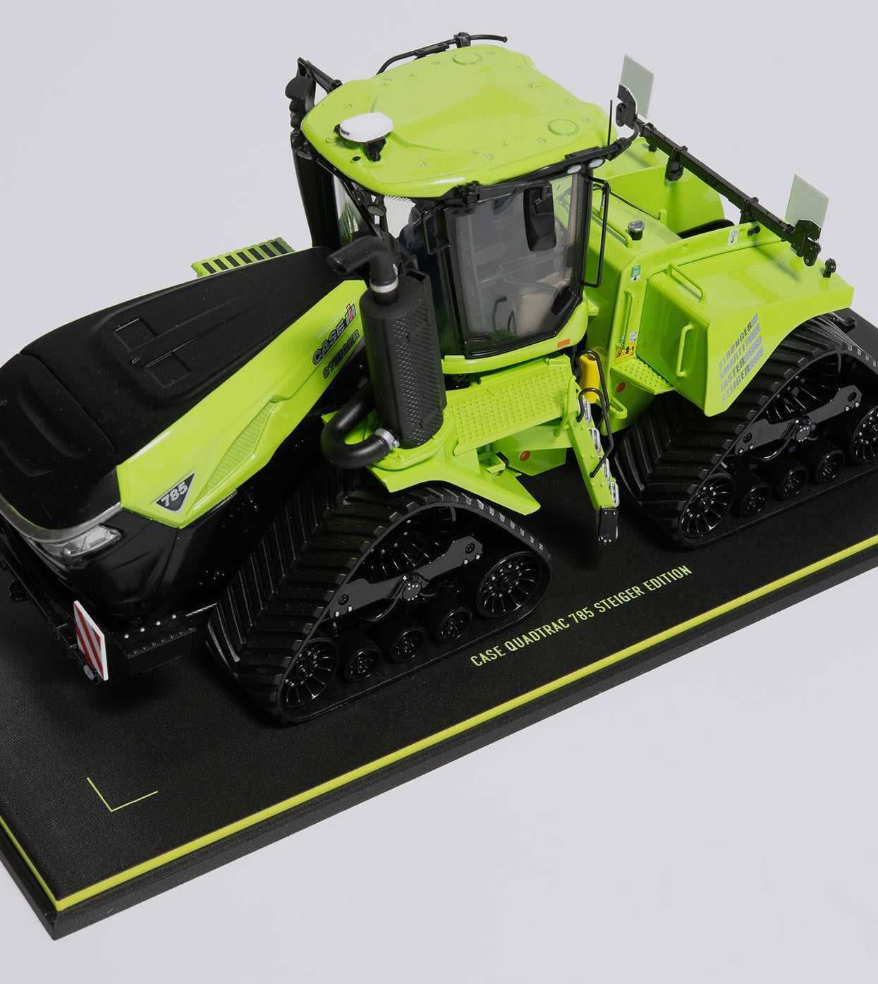Display Sockel - Case Steiger 785