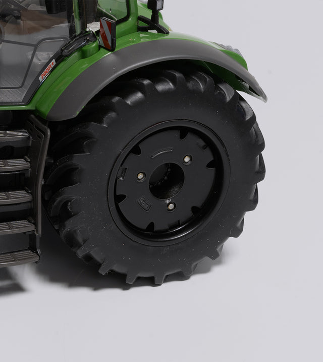Fendt 1050 Vario - Schwarze Felgengewichte (1:32)