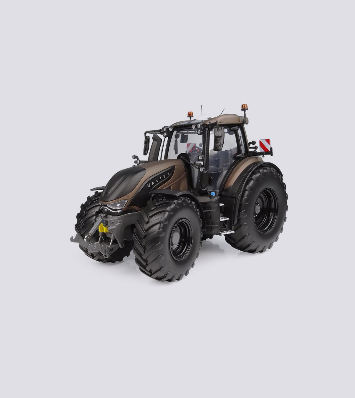Valtra T236 - Matt Braun (1:32)