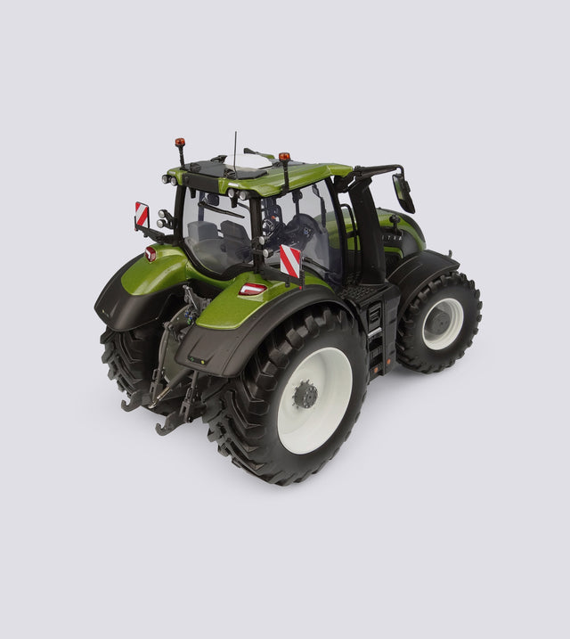 Valtra S416 Metallic Grün (1:32)