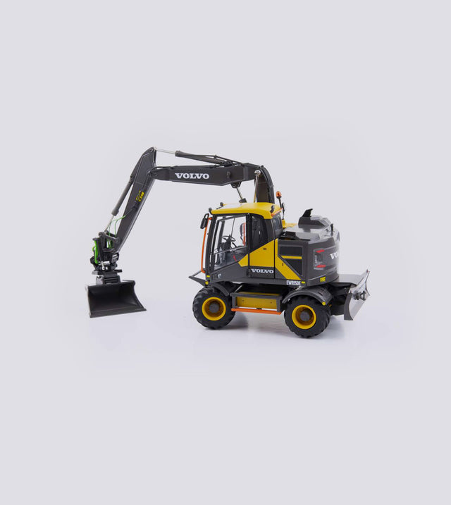 Volvo EWR 150E (1:32)